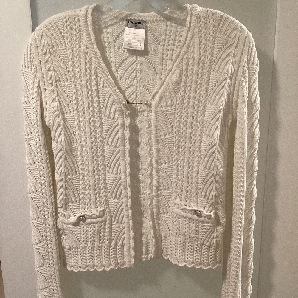 Chanel  cardigan, EU 36, white